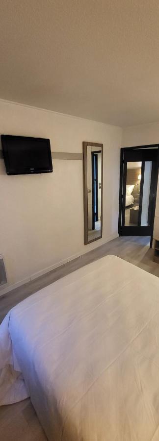 Crystal Hotel Saint Denis Basilique Dış mekan fotoğraf